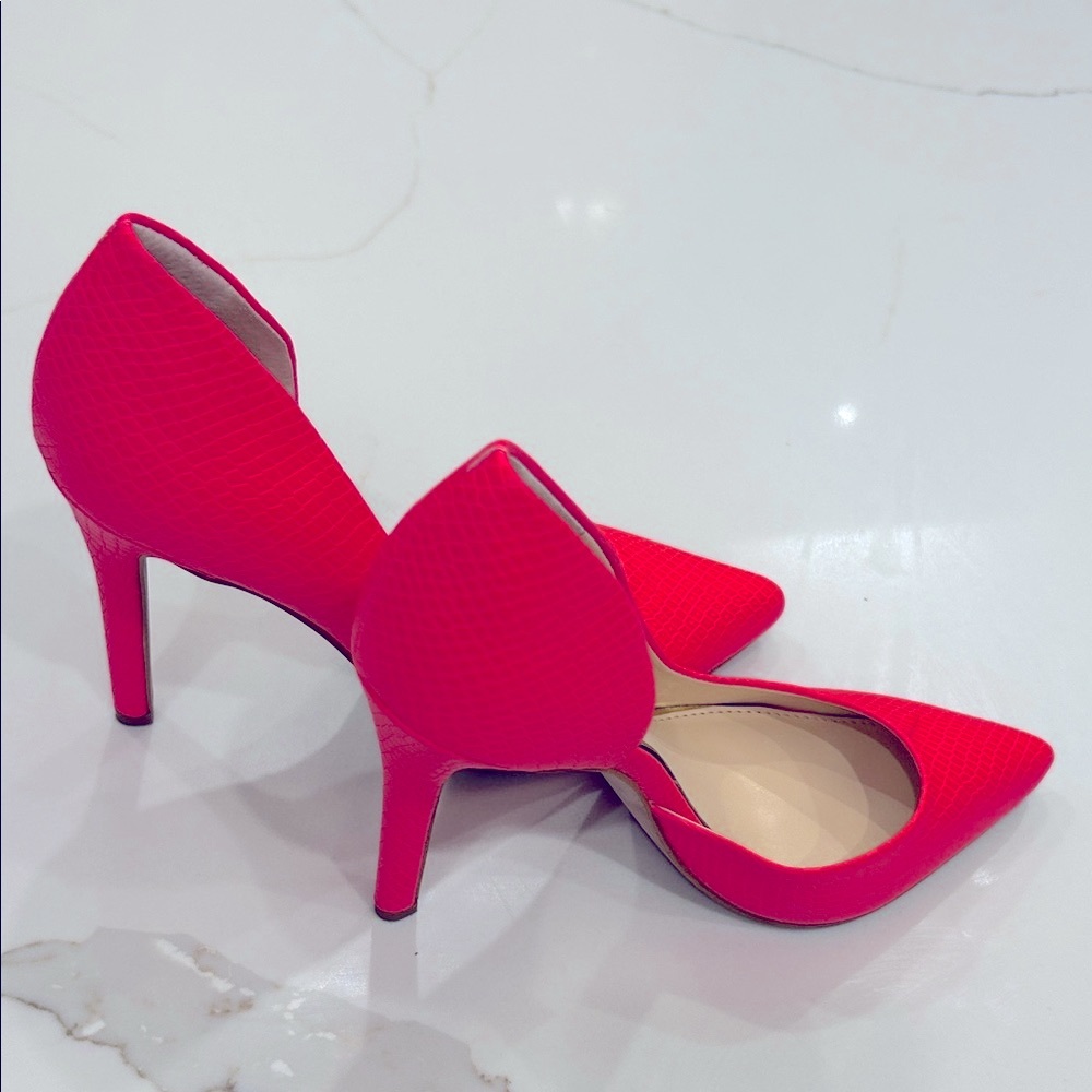 Jessica Simpson Vibrant Red Heels - Picture 3 of 8